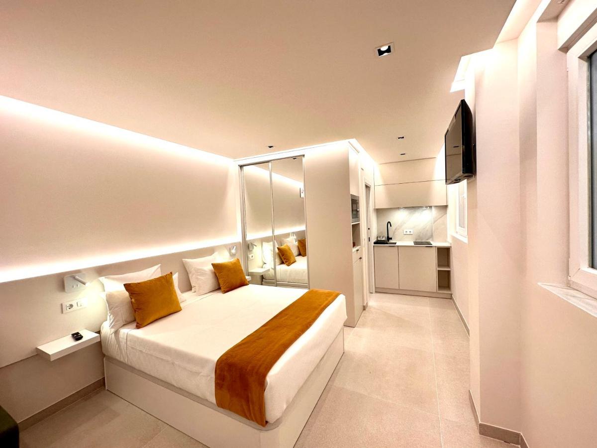 Suite Ron In Marina 2 People Puerto Deportivo Бенальмадена Экстерьер фото